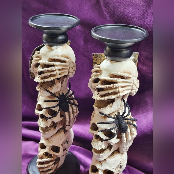 Christian Siriano Skull Candle Holders Set of 2 Halloween Candle Holders - Picture 2 of 8